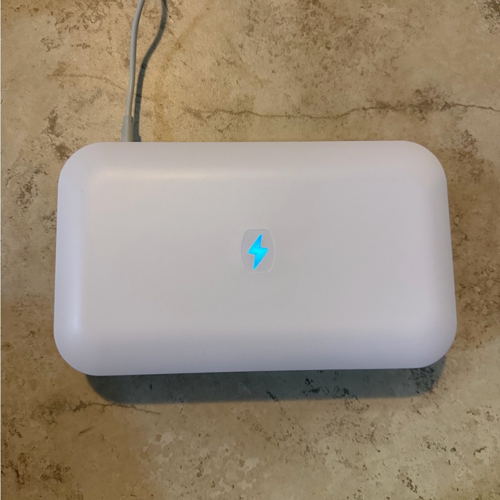 PhoneSoap Basic: UV Sanitizer- White - Like New
